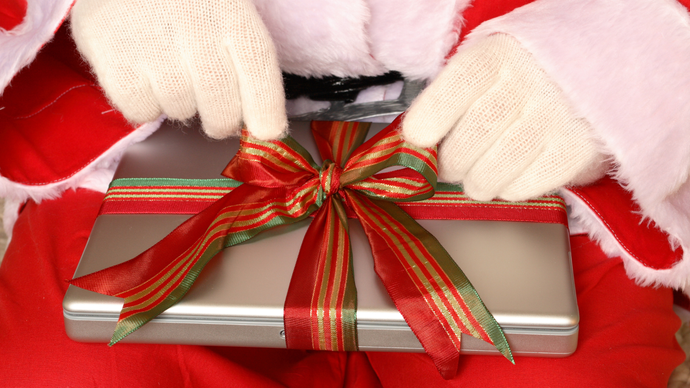 Holiday 2025 Gift Guide: Affordable Refurbished Laptops for Every Budget